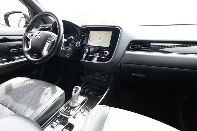 Mitsubishi Outlander Plus Spirit 2.4 PHEV 224 4WD CVT Spirit+ LED Nav 