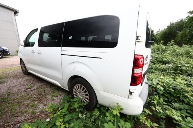 Toyota Proace Verso Family 2.0 D-4D 150 L2 9S Nav. PDC 