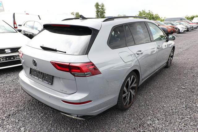 Volkswagen Golf R-Line VIII 1.5 eTSI 150 DSG Pano Nav AppCo 