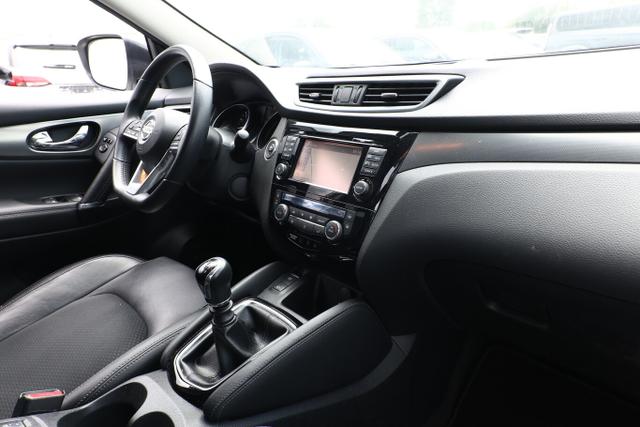 Nissan Qashqai Tekna 1.6 DIG-T163 Tekna+2018 SafetySh Bose Pa 