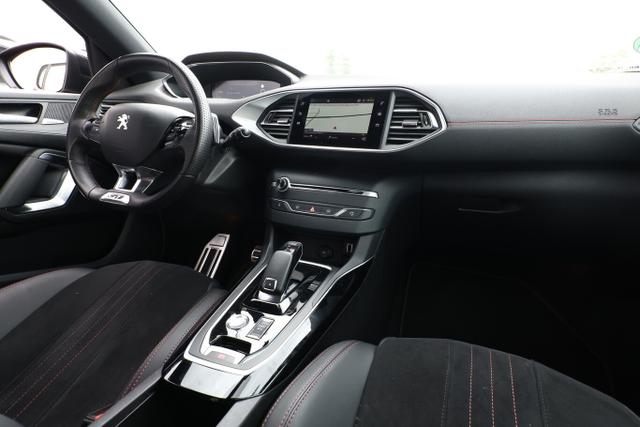Peugeot 308 GT Pack 1.5 BlueHDi 130 Aut. Pano LED Nav 
