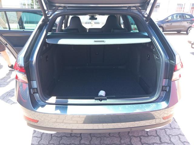 Skoda Superb Combi Sportline TDI 150 DSG Sportl Matrix Nav ACC 