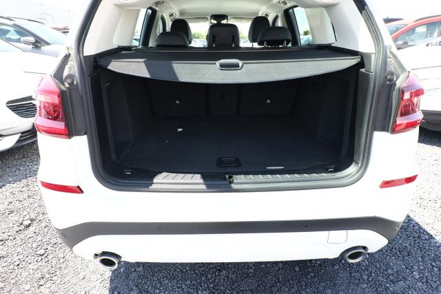 BMW X3 xDrive20d Leder LED Nav AHK Kam SHZ 18Z 