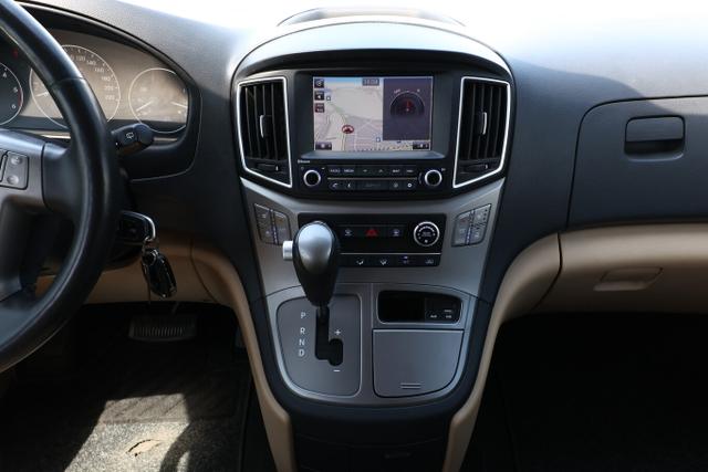 Hyundai H-1 Premium Travel 2.5 CRDI 170 8S Nav. 