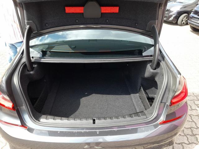 BMW 3er M Sport 330d Mild Hybrid LED LM19Z eHk Shadow 