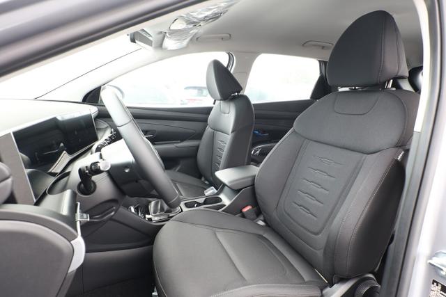 Hyundai TUCSON Select 1.6 CRDi 136 MHEV LED Nav Kam Temp 