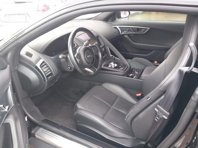 Jaguar F-Type R-DYNAMIC 2.0 P300 R-Dyn DesignP LederP 20Z 