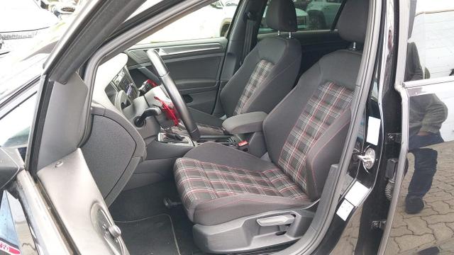 Volkswagen Golf GTI Performance VII 2.0 TSI 245 DSG Nav ACC 