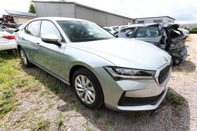 Skoda Superb eTSI 150 DSG LED Nav Kam SunS SHZ SideA 
