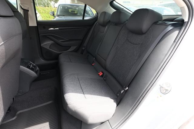 Skoda Superb eTSI 150 DSG LED Nav Kam SunS SHZ SideA 