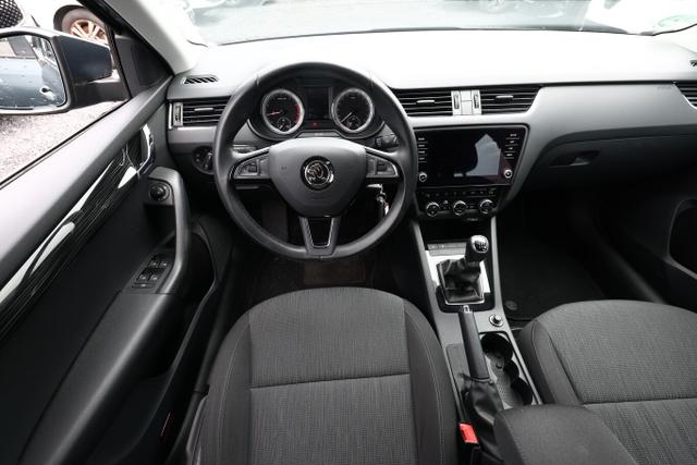 Skoda Octavia Combi Style 1.5 TSI 150 SmartLi PDC 