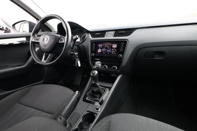 Skoda Octavia Combi Style 1.5 TSI 150 SmartLi PDC 