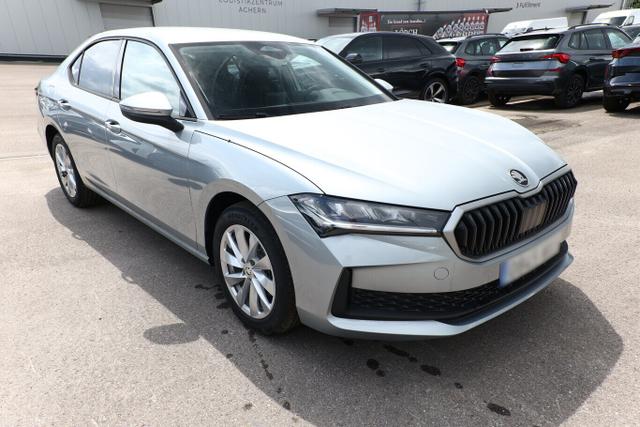 Skoda Superb eTSI 150 DSG LED Nav Kam SunS SHZ SideA 
