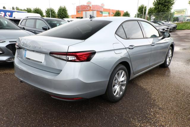 Skoda Superb eTSI 150 DSG LED Nav Kam SunS SHZ SideA 