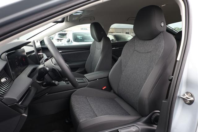 Skoda Superb eTSI 150 DSG LED Nav Kam SunS SHZ SideA 