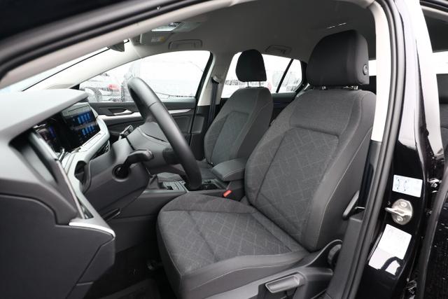 Volkswagen Golf LIFE VIII 1.5 TSI 150 LED AppC SHZ LHZ ACC 