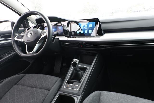 Volkswagen Golf LIFE VIII 1.5 TSI 150 LED AppC SHZ LHZ ACC 