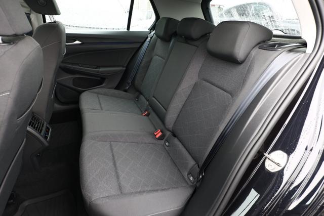 Volkswagen Golf LIFE VIII 1.5 TSI 150 LED AppC SHZ LHZ ACC 
