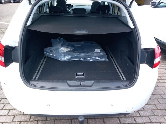 Peugeot 308 SW Allure Business 1.5 BHDi 130 Aut. PanoD 