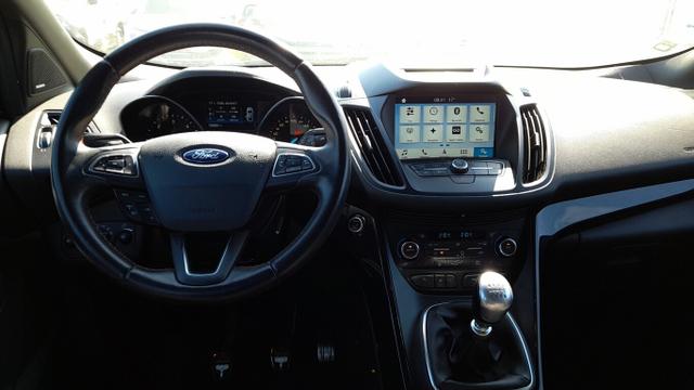 Ford Kuga ST-Line 2.0 TDCi 150 Nav SHZ PDC Keyl 