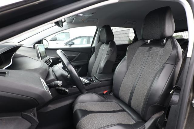 Peugeot 3008 Allure 1.2 PureTech 130 Nav AHK KeyLess PDC 