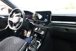 Volkswagen T-Roc R-Line TSI DSG Pano BlackP 19Z LED+ EasyOp 