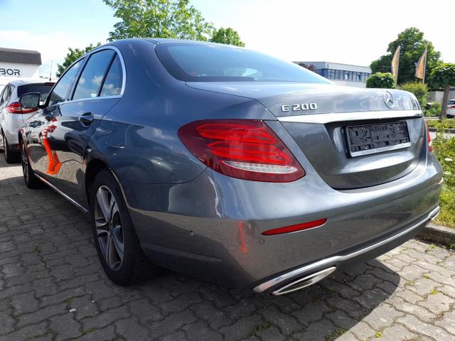 Mercedes-Benz E-Klasse AVANTGARDE E 200 Aut. LED Nav ParkAs SHZ LM17Z 