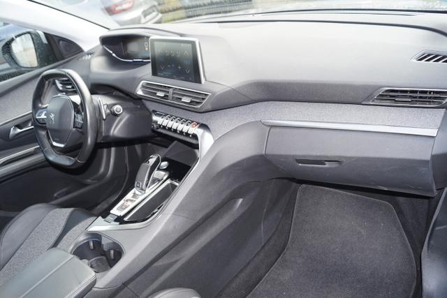 Peugeot 3008 Allure 1.6 PT 180 Aut. LED Nav KeyL eHk Kam 