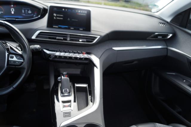 Peugeot 3008 Allure 1.6 PT 180 Aut. LED Nav KeyL eHk Kam 