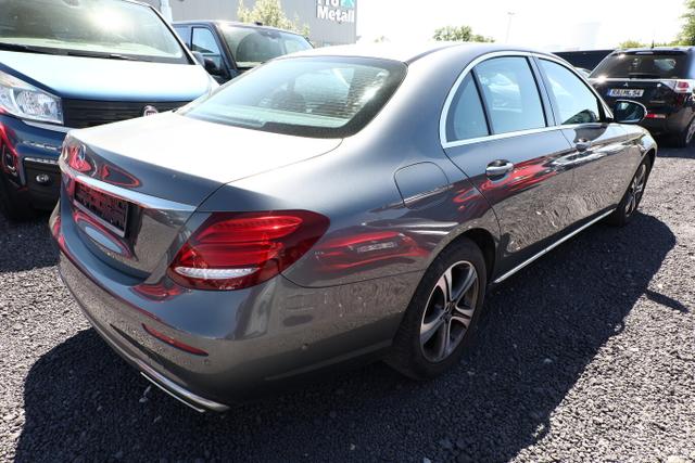 Mercedes-Benz E-Klasse AVANTGARDE E 200 Aut. LED Nav ParkAs SHZ LM17Z 