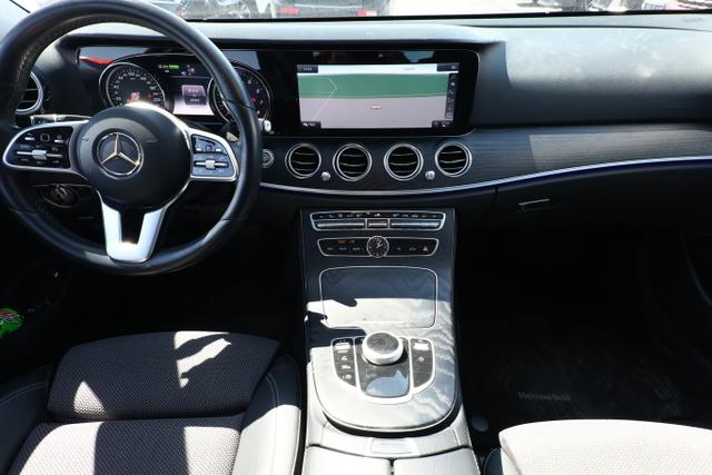 Mercedes-Benz E-Klasse AVANTGARDE E 200 Aut. LED Nav ParkAs SHZ LM17Z 