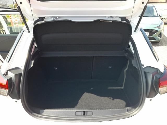 Corsa F 1.2 75 LED 10"Touch AppC LaneAs Temp HSA 