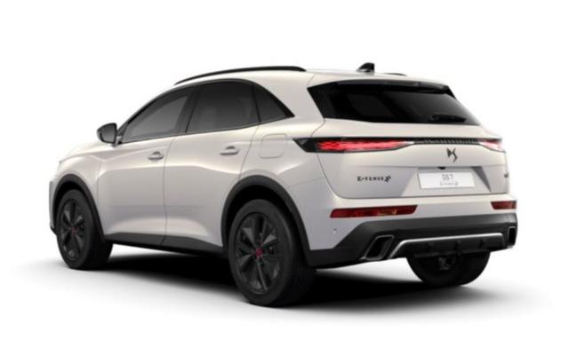 DS Automobiles 7 Performance Line 300 4x4 Perf. PixelLED 7,4kW-OBC 360° ACC 