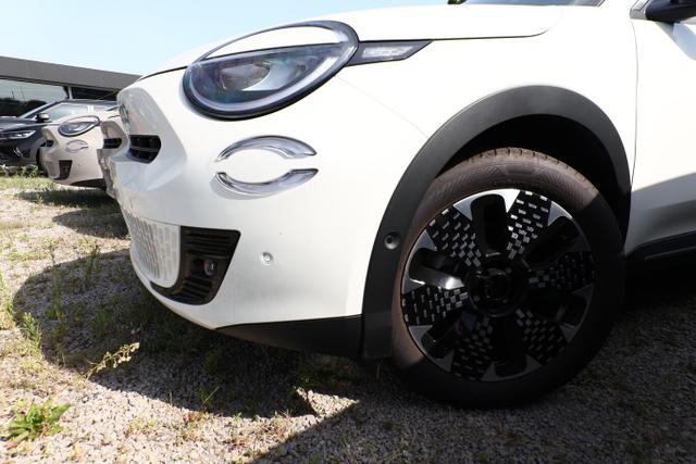 Fiat 600 La Prima MHEV 110 DCT eHK ACC SHZ Massage BT 