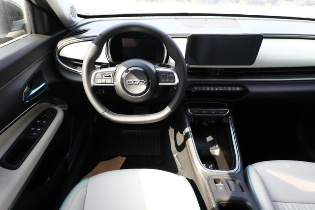 Fiat 600 La Prima MHEV 110 DCT eHK ACC SHZ Massage BT 