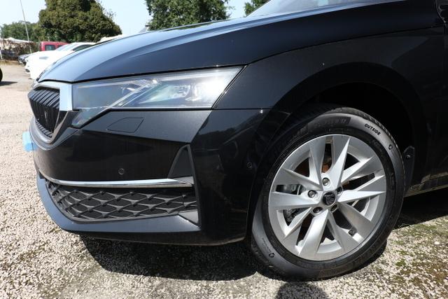 Skoda Octavia Combi Selection TDI 150 DSG Selec Matrix Nav ACC 