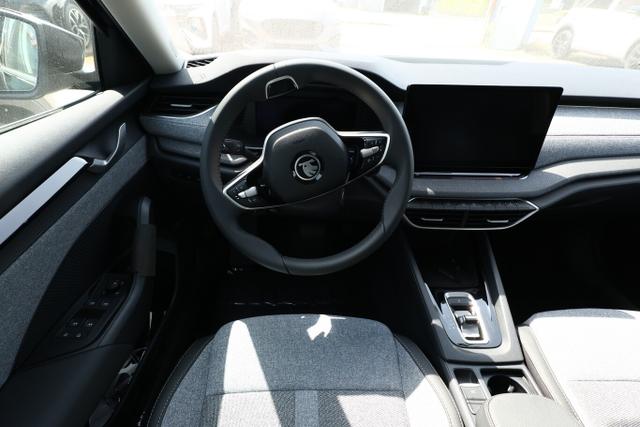 Skoda Octavia Combi Selection TDI 150 DSG Selec Matrix Nav ACC 