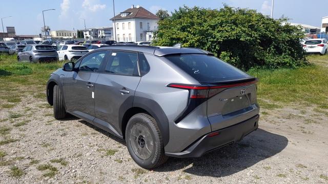 Toyota bZ4X 71kWh LED Nav Kam Keyl ACC Wärmepumpe CCS 
