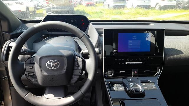 Toyota bZ4X 71kWh LED Nav Kam Keyl ACC Wärmepumpe CCS 
