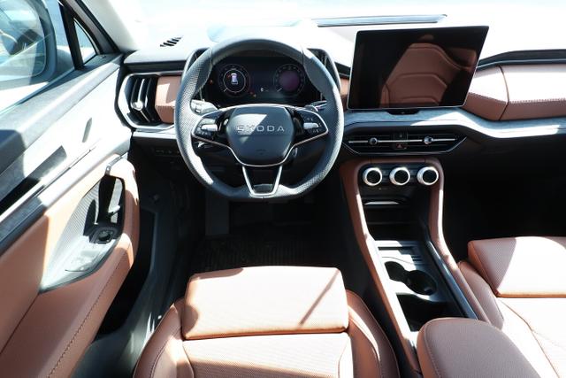 Kodiaq Selection eTSI DSG Selec Pano AHK 7S HUD 360° Leder 