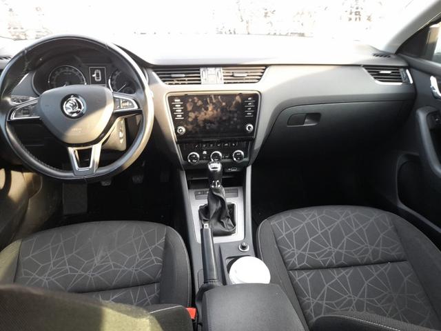 Skoda Octavia Combi CLEVER 2.0 TDI 150 LED Nav LM17Z 