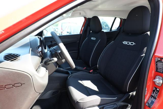 Fiat 600 MHEV 110 DCT PDC360° Keyl SHZ Kam Klimaaut 