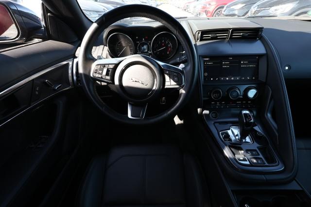 Jaguar F-Type R-DYNAMIC 2.0 300 20Z LederP BlackP Pano 