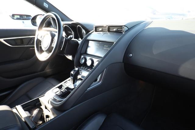 Jaguar F-Type R-DYNAMIC 2.0 300 20Z LederP BlackP Pano 