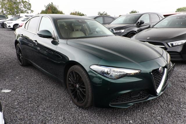 Alfa Romeo Giulia - Ti 2.2 Turbo 190 AT8 Leder ACC Nav BiXen