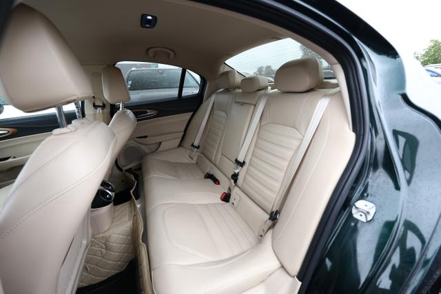 Alfa Romeo Giulia Ti 2.2 Turbo 190 AT8 Leder ACC Nav BiXen 