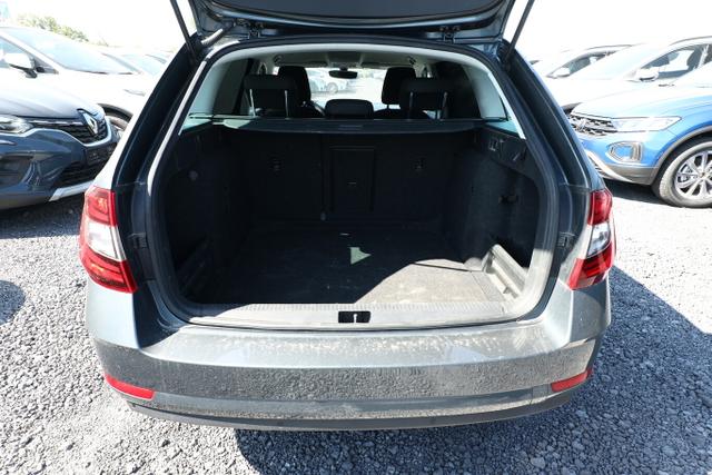 Skoda Octavia Combi Style 1.6 TDI 116 LED Nav LM17Z SmLink 