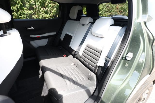 Citroën C3 Aircross PLUS Turbo 100 SHZ Kam PDC Temp CarP 