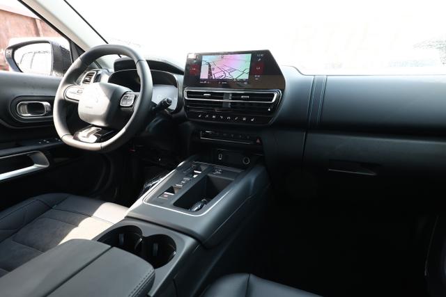 Citroën C5 Aircross MAX 130 EAT8 Pano SHZ eHK Allwetter 