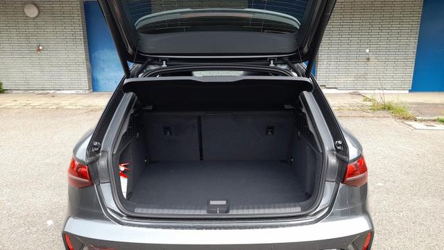 Audi A3 Sportback S line 35 TFSI tronic 2xS Nav 18Z 